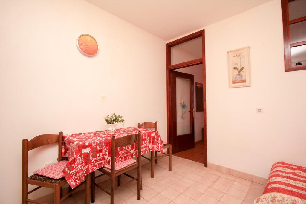 Apartments Lea Prizba Rum bild