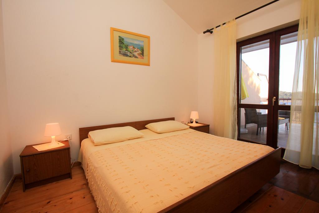 Apartments Lea Prizba Rum bild