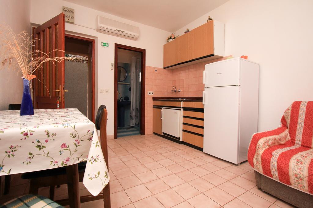 Apartments Lea Prizba Rum bild